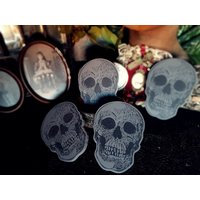 Human Skull Untersetzer, Gothic Style, Gothic Tischdeko, Kuriositäten, Untersetzer 4Er Set, Totenkopf Dekor, Totenkopf, Schwarzer Schädel von royalpanopticon