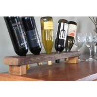 Rustikales Weinregal - Einzigartige Hochzeitsgeschenke Personalisiertes Altholz-Rüttelregal Holzgeschenk Zum 5-Jährigen Jubiläum von rusticcraftdesign