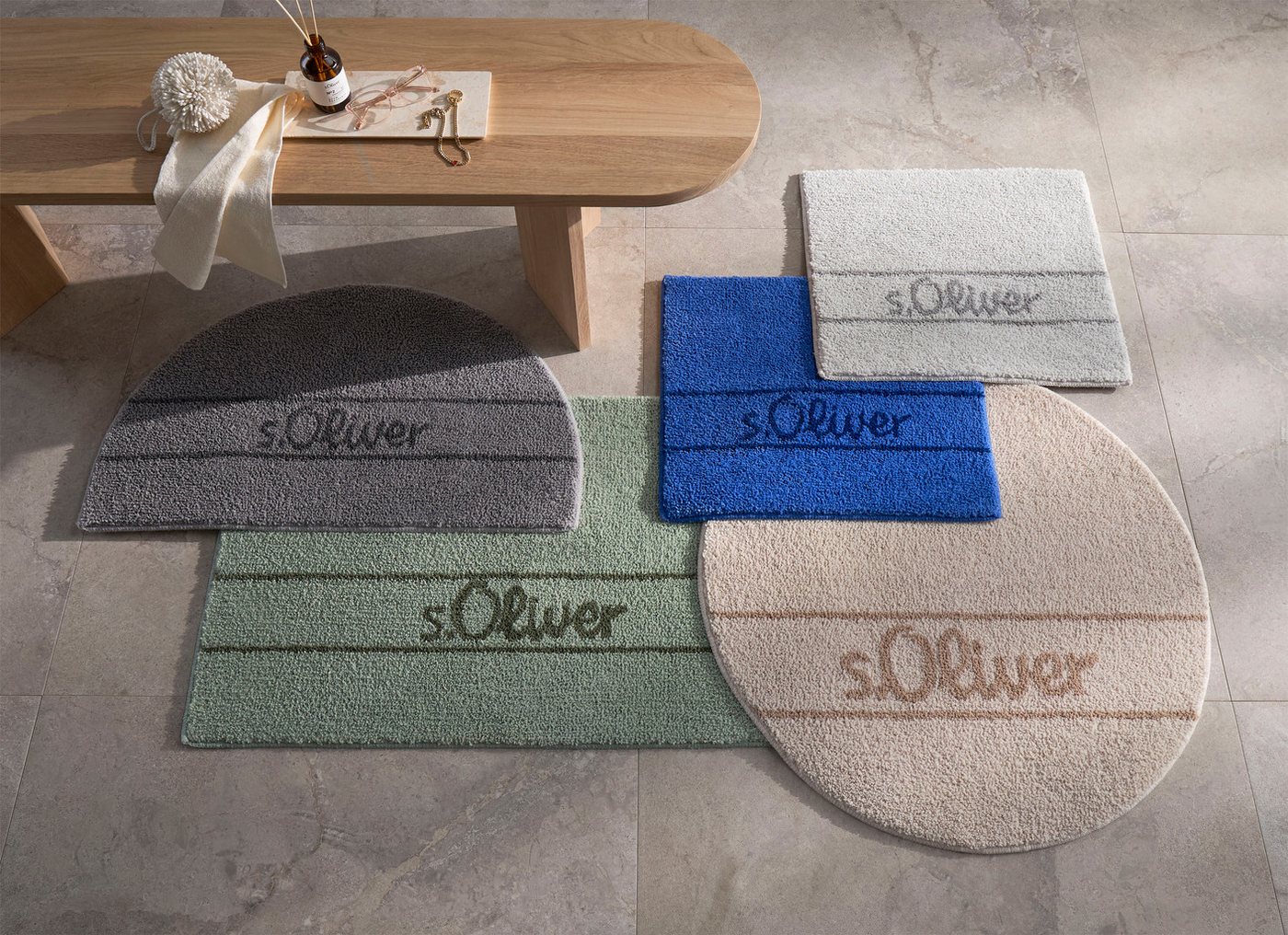 s.Oliver Badematte Allie, Badvorleger, Badezimmer Teppich, Duschvorleger, Höhe 10 mm, rutschhemmend beschichtet, schnell trocknend, strapazierfähig, Polyester, rund, Badteppich, weiche Haptik, unifarben mit s.Oliver Schriftzug von s.Oliver
