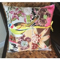Kissenbezug, Handgemachter Funky Boho Vogel, Applikationskissen Aus Reststücken Und Recyceltem Vintage-stoff von sadiesez