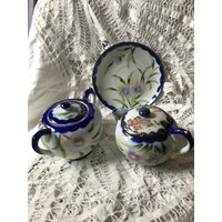 Antikes Hausgeschirr-Service-Set/Made in Japan Zucker - Und Milchkännchen-Set Handbemaltes Servierset Kaffee - Oder Tee-Zucker Antikes Hausgeschirr-Service-Set/Made in Japan Zucker - Und Milchkännchen-Set Handbemaltes Servierset Kaffee - Oder Tee-Zucker von saltydogvintage