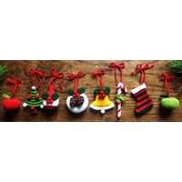 Festliche Handgestrickte Weihnachtsdekorationen von scallyragsshop