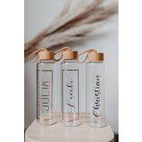 1000Ml Trinkflasche Personalisiert | Glasflasche Mit Gravur Wasserflasche Bambusdeckel Und Henkel Name Geschenkidee Geburtstag von schenkpersoenlich