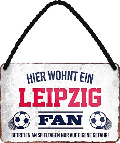 Blechschilder HIER WOHNT EIN Leipzig Fan Hängeschild für Fußball Begeisterte Deko Artikel Schild Geschenkidee 18x12 cm von schilderkreis24