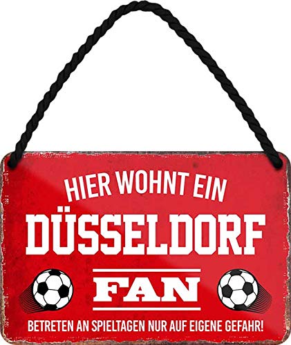 schilderkreis24 - Blechschilder Fan Hängeschild für Fußball Begeisterte Deko Artikel Schild Geschenkidee (Hier wohnt ein Düsseldorf Fan 18x12cm) schilderkreis24 - Blechschilder Fan Hängeschild für Fußball Begeisterte Deko Artikel Schild Geschenkidee (Hier wohnt ein Düsseldorf Fan 18x12cm) von schilderkreis24