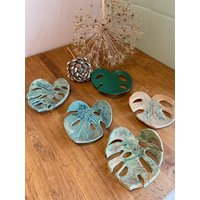 Keramik Seifenschale Monsterablatt von schlickerkeramik