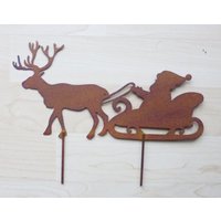 Edelrost Zum Stecken Weihnachtsmann Auf Schlitten Mit Rentier Beetstecker Gartenstecker Xmas Weihnachten Geschenkidee Weihnachtsgeschenk von schongesehen