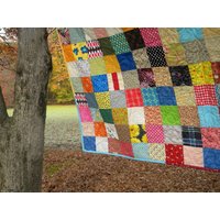 Handgemachte Patchworkdecke Funky Scrappy Baumwoll-Decke | 81x81cm von secondsanctuary