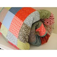Handgemachte Patchworkdecke Pastellfarbene Baumwollbettwäsche | 81x81cm von secondsanctuary