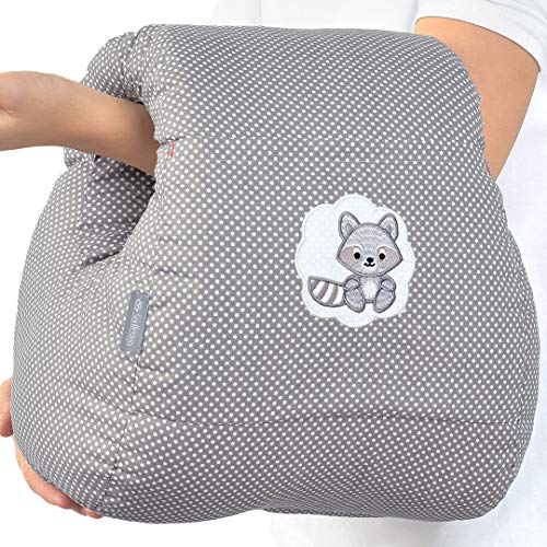 Sei Design Stillkissen klein für unterwegs mit Baumwollbezug Armkissen Stillmuff to go Ministillkissen Reistestillkissen Armpolster Baby Waschbär von sei Design