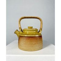 Signe Persson Melin Teekanne Reliefmuster Cane Wrapped Handle Schweden 1950Er Signe Persson Melin Teekanne Reliefmuster Cane Wrapped Handle Schweden 1950Er von sellastudio