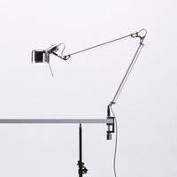 serien.lighting Job Table LED Tischleuchte von serien.lighting