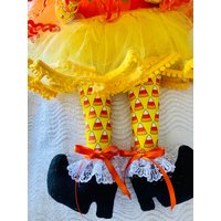 Candy Corn in Tüll Mit Blumen-Angebot von sewhappydolldesigns