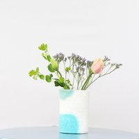 Blumenvase, Mittelgroße 100% Wolle Gewickelte Glasvase in Aqua Teal Tönen, Einzigartige Frühlingsvase, Gefilzte Und Upcycled Glas Design-stück von sheepcreekstudio