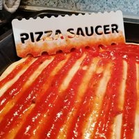 Pizza Saucer Pizza Tomatensose Perfekt Verteilen Tomaten Sose Einfach Selber Machen Und von shelovesitde