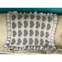 Herzen Und Schleifen Gehäkelte Babydecke Afghan - Hellgrau Weiß Nach Dem Verkauf Frisch Gemacht von sherryann325