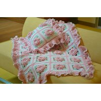 Gehäkelte Rose Baby Mädchen Decke Mit Kissen Rosa Blumen Afghan von sherryann325