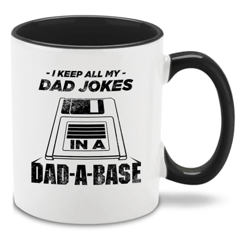 shop4ever Kaffeetasse mit Aufschrift "I Keep All My Jokes in the Dad-A Base", Keramik, 325 ml, lustiges Vatertagsgeschenk (schwarzer Griff) von shop4ever