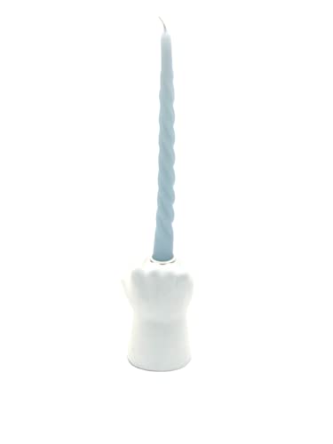 Kerzenständer Hand | weiß | inklusive gedrehter Kerze in hellblau Kerzenständer Hand | weiß | inklusive gedrehter Kerze in hellblau von shopandmarry