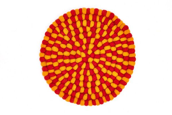 short'n'pietz handgefilzter Topfuntersetzer aus Filzkugeln von short'n'pietz