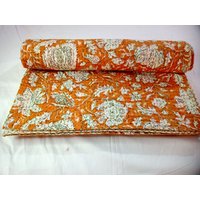 Leichte Reine Baumwolle Blumen Print Kantha Quilt, Handgemachte Bedsread von shrimahadevcreation