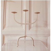 Eiserner Leuchter Dreibein Kerzenständer Dreiflammig Eisen Weiß Patina Vintage Interieur Eiserner Leuchter Dreibein Kerzenständer Dreiflammig Eisen Weiß Patina Vintage Interieur von siebenundsiebzig