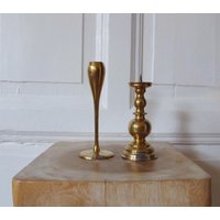 Messing Leuchter Paar Antiker Baluster Kerzenständer Crossover Set True Vintage Interieur von siebenundsiebzig