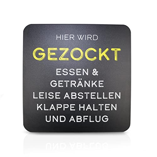 signodoo® Funschild "Hier wird gezockt Essen und Getränke leise abstellen..." | BxH: 20,0 x 20,0 cm, Aluminiumverbundplatte | Prägeschild mit lustigem Spruch | Spaßschild von signodoo