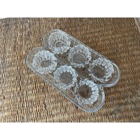 Vintage Geschliffene Glas Salzstreuer Mit Geätzter Tablett, 6Er Set von silverbeevintage