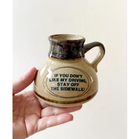 Retro Rutschfeste Gestreifte Braune Kaffeetasse Retro Rutschfeste Gestreifte Braune Kaffeetasse von simplychi
