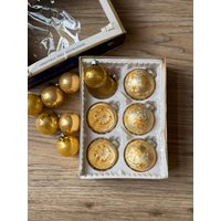 Vintage Sears Imperial Glaskugel Ornamente Eine Reihe Sternförmiger Schneeflocken Mit Goldfarbenem Einzug Vintage Sears Imperial Glaskugel Ornamente Eine Reihe Sternförmiger Schneeflocken Mit Goldfarbenem Einzug von simplychi