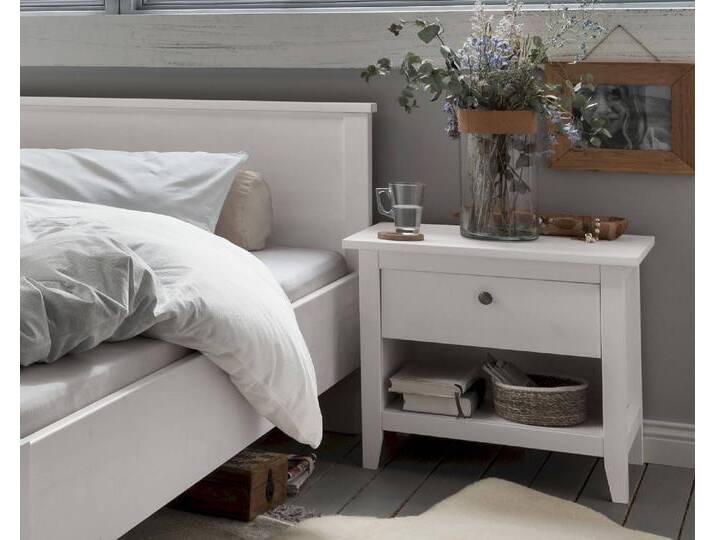 Massivholz »Solvita« Nachtkonsole weiß Kiefer weiß Massivholz »Solvita« Nachtkonsole weiß Kiefer weiß von slewo