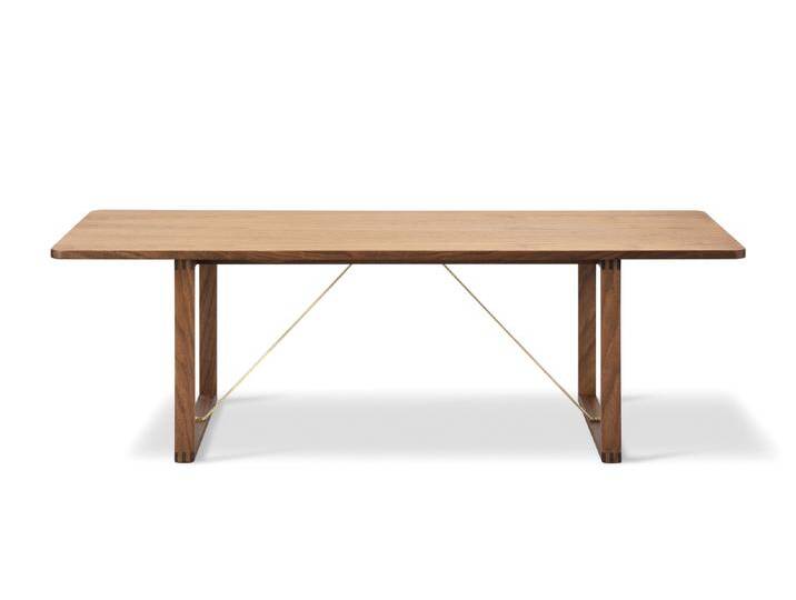 Fredericia BM67 Couchtisch, brass / walnuss geölt von smartambiente