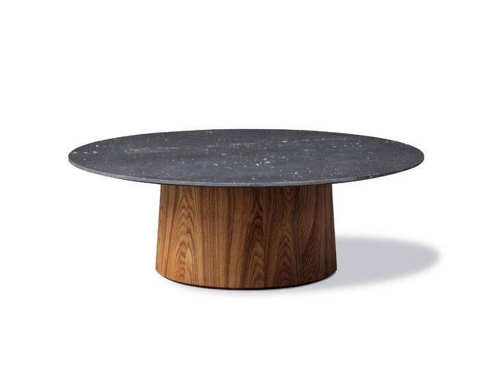 Fredericia Niveau Couchtisch, Ø 110 x H 37,5 cm, esche braun gebeizt und geölt / schwarz marquina von smartambiente