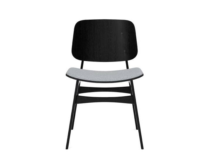 Fredericia Søborg Wood Base Stuhl, eiche schwarz lackiert / hallingdal 130 von smartambiente