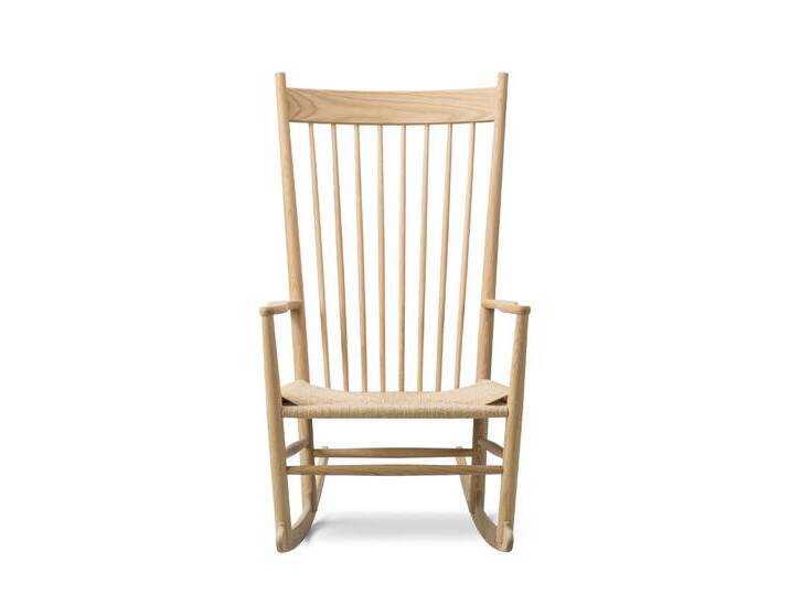 Fredericia Wegner J16 Rocking Chair, eiche geseift / naturgeflecht Fredericia Wegner J16 Rocking Chair, eiche geseift / naturgeflecht von smartambiente