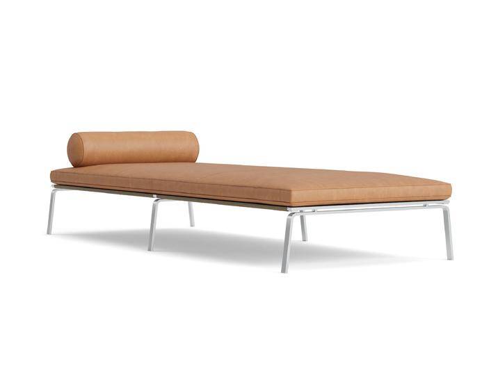Norr11 Man Daybed, dunes camel 21004 von smartambiente