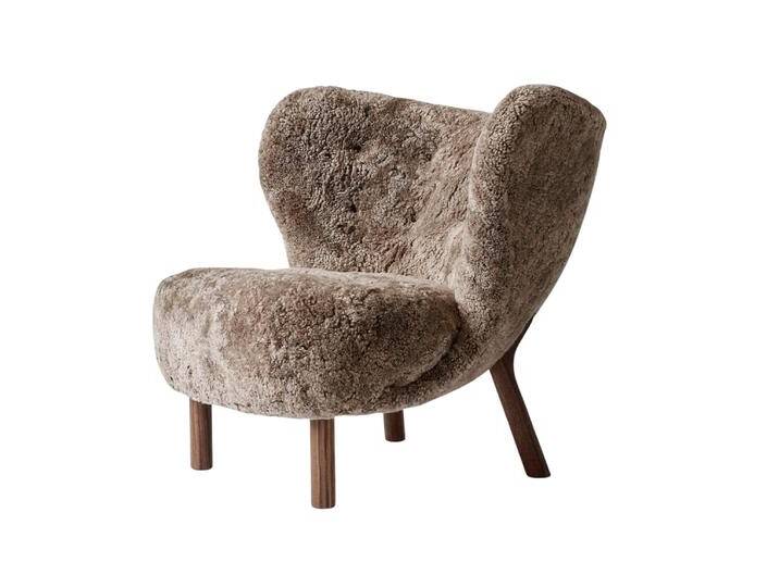 &Tradition Little Petra VB1 Sessel, walnuss geölt / sheepskin sahara von smartambiente