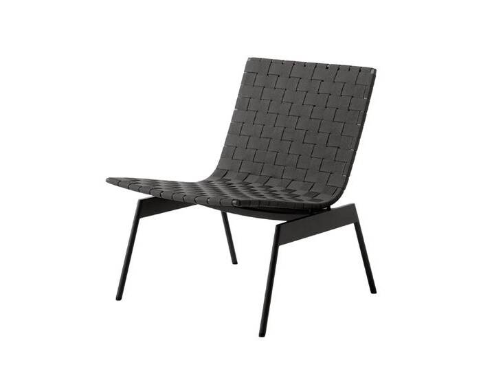 &Tradition Ville AV44 Loungesessel, schwarz von smartambiente