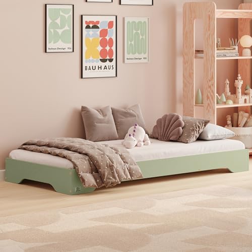smartwood Kinderbett 100x200 Grün - Bodenbett aus Kiefernholz mit FSC-Zertifikat - Montessori Bett mit gebogenem Lattenrost bis zu 230 kg für Jungen und Mädchen - Einfache Montage - TILA 7 smartwood Kinderbett 100x200 Grün - Bodenbett aus Kiefernholz mit FSC-Zertifikat - Montessori Bett mit gebogenem Lattenrost bis zu 230 kg für Jungen und Mädchen - Einfache Montage - TILA 7 von smartwood