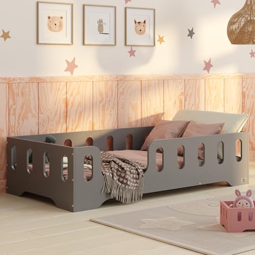 smartwood Bodenbett 120x200 Grau - Montessori Kinderbett aus Holz mit FSC-Zertifikat TILA 2L mit Rausfallschutz & Lattenrost bis 300kg belastbar - Einfache Montage von smartwood