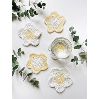 Leni Untersetzer Set I Gehäkelter Blumenuntersetzer Gänseblümchen Daisy Gehäkelt Häkel Blume von softvulnerability