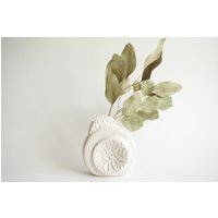 Weiße Vase Keramikvase Blumenvase Knospenvase Jäten Geschenk Housewarming Für Ihre Moderne Wohnkultur Kleine von soulceramic