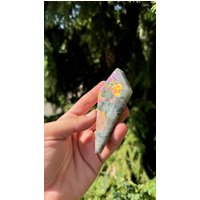Labradorite Diamond Carving | Sunset von sourceofwitchcraft