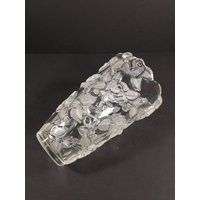 Rosen Geschnitzt Glasvase H 7 "x 4 1/2" Durchmesser Oben Rosen Geschnitzt Glasvase H 7 "x 4 1/2" Durchmesser Oben von sparklinggirl