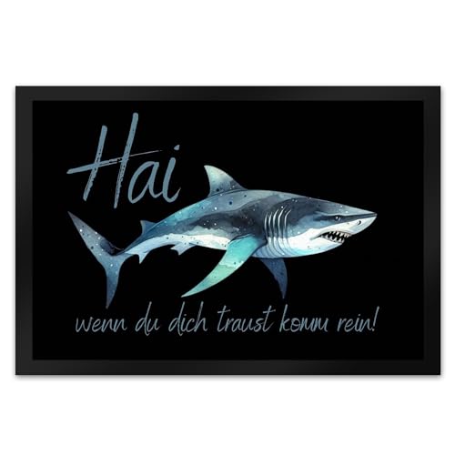 Hai Fußmatte XL in 40x60 cm mit Spruch wenn du Dich traust komm rein Hi Hallo Haifisch-Liebhaber Begrüße Gäste mit Türmatte im Unterwasserwelt-Design Haus Hai Fußmatte XL in 40x60 cm mit Spruch wenn du Dich traust komm rein Hi Hallo Haifisch-Liebhaber Begrüße Gäste mit Türmatte im Unterwasserwelt-Design Haus von speecheese