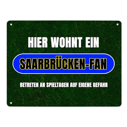 Hier wohnt ein Saarbrücken-Fan Metallschild XL in 21x28 cm mit Rasenmotiv Sportfan Saarbrücken Sport Deutschland Kult Blechschild von speecheese