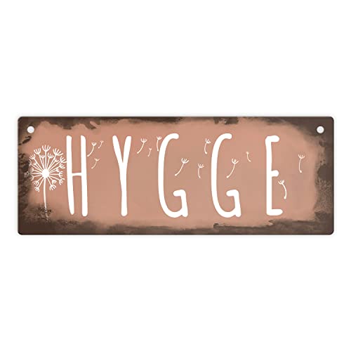 Hygge für eine gemütliche und herzliche Atmosphäre Metallschild L in 10,5x28cm in braun schönes Blechschild mit skandinavischem Spruch als gemütliche Deko für die Einrichtung von speecheese