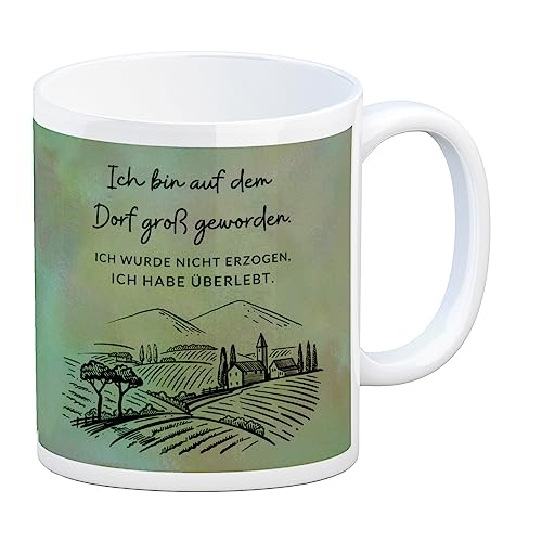 Ich bin auf dem Dorf groß geworden Kaffeebecher in grün mit Spruch Ich wurde nicht erzogen ich habe überlebt Dorfkind Tasse Land Kaffeetasse Heimat Kindheit dekorativ von speecheese