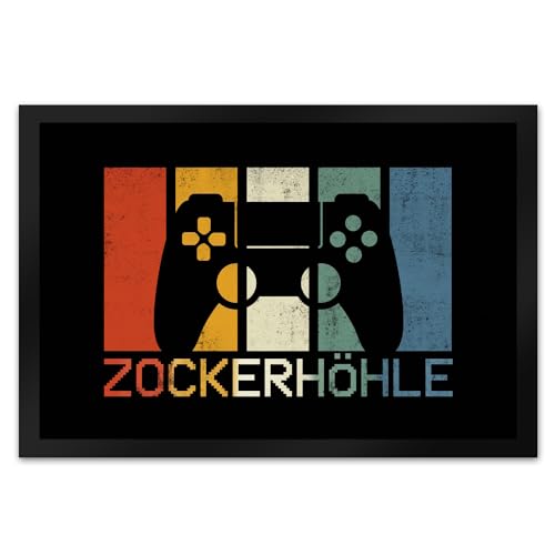 Zockerhöhle Fußmatte XL in 40x60 cm im coolen Retro Design Mit Controller als Geschenk für echte Zocker und Nerds Videospiele Games Zockerhöhle Fußmatte XL in 40x60 cm im coolen Retro Design Mit Controller als Geschenk für echte Zocker und Nerds Videospiele Games von speecheese